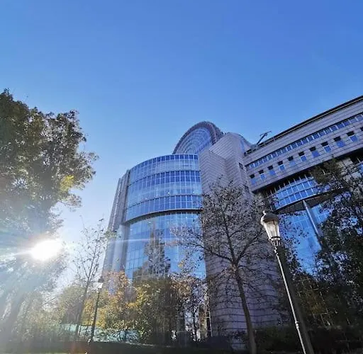 Апартаменты European Heart 2-bedroom Flat. *