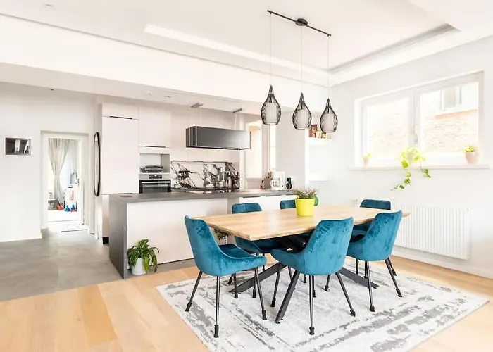 European Heart 2-bedroom Flat. Апартаменты Брюссель