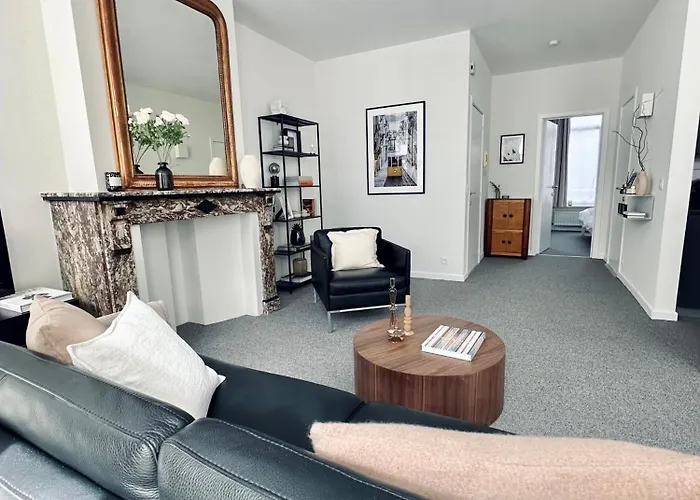 公寓 Magnifique Au Coeur Du Sablon ! 布鲁塞尔