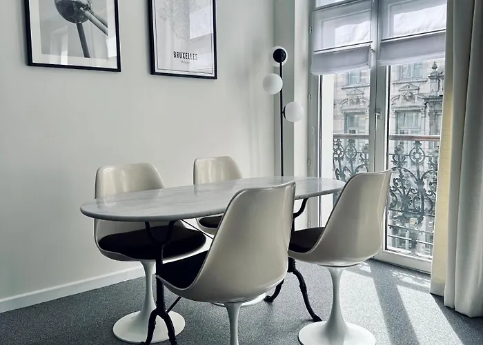 公寓 Magnifique Au Coeur Du Sablon !