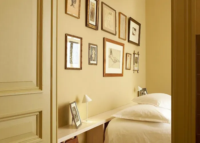 Le Vaudeville Brussels