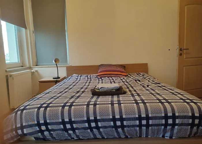 Charming In Etterbeek 70 M² With Balcony