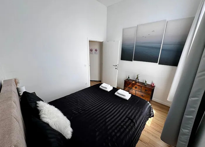 Cozy South-up And Ground * بروكسل