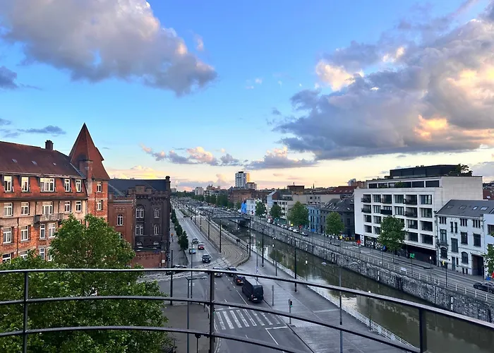 2 Bedroom In Center With Breathtaking View Appartement *