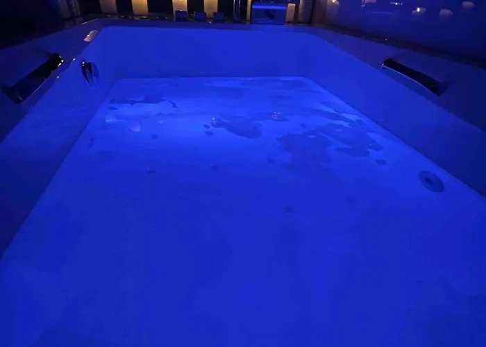 Sublime Calme Cosy & Jacuzzi Apartment