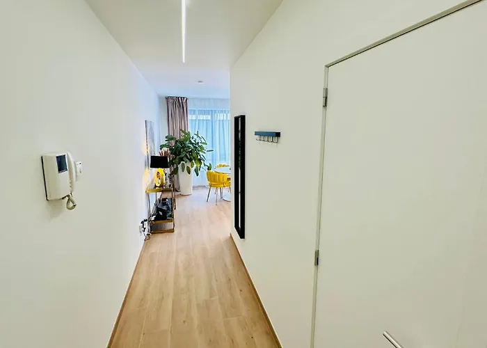 Urbanstay - Jacqmain Downtown