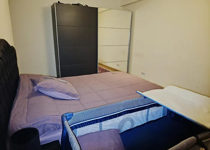 Luxurious 4 Apartment *