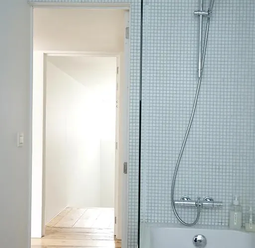 & The City Bed & Breakfast