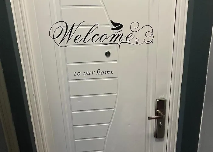 Apartment Two Bedroom Flat - Hyper Center