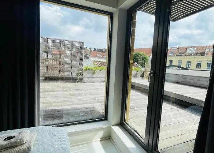 Down Town Penthouse With Private Parking Lägenhet *