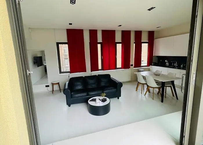 Lägenhet Down Town Penthouse With Private Parking