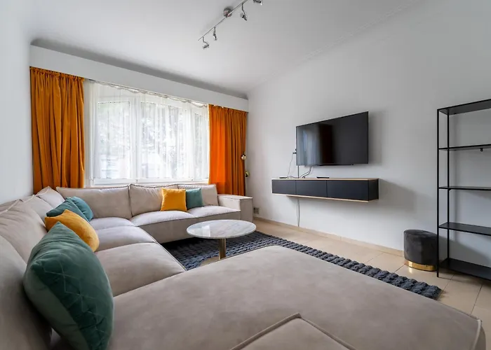 Villa La Louve - Big Place & Garden - Parking Gratuit Brussels