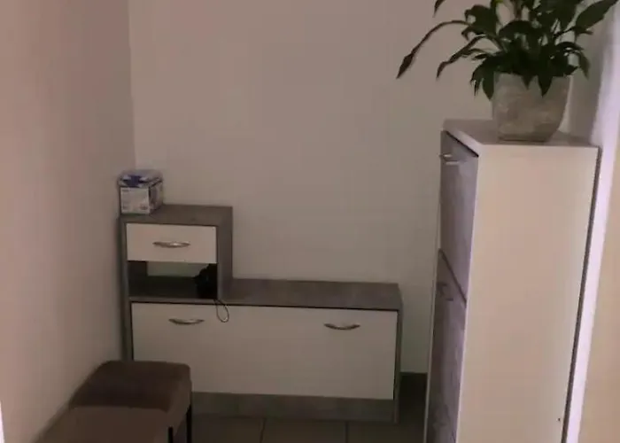 Privee Dans Grande Maison *