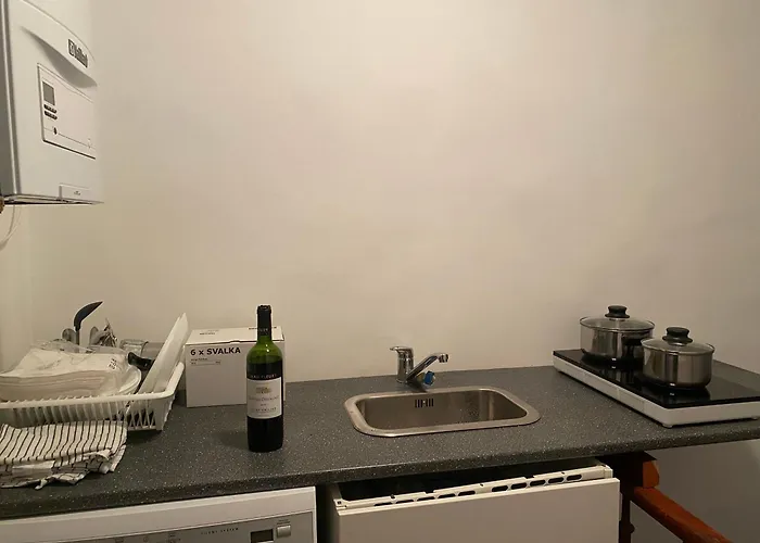 Fly House * Bruksela