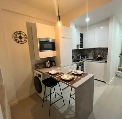 Avec Parking Gratuit Sur Place 5d Βρυξέλλες