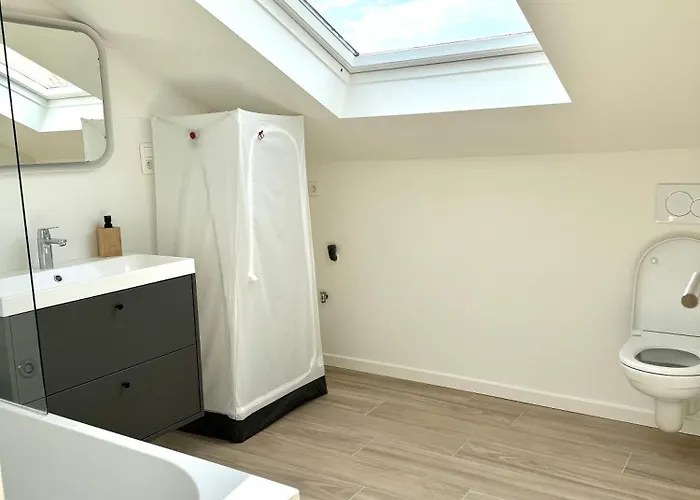 לינה וארוחת בוקר My Haus Saint Catherine בריסל