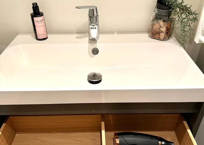 לינה וארוחת בוקר My Haus Saint Catherine בריסל