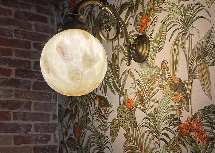 La Petite Foret Art Deco In Брюссель