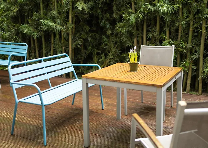 B-aparthotel Grand Place 4*