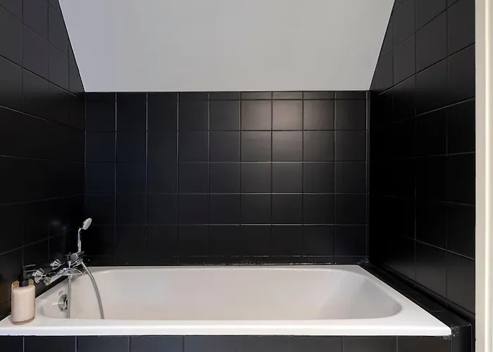 Authentic Belgian Home, Downtown *