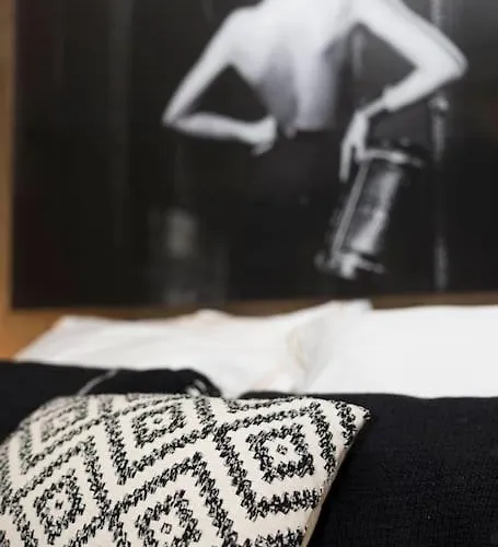 Authentic Belgian Home, Downtown *