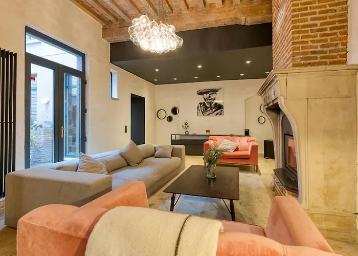 Authentic Belgian Home, Downtown * Brussel