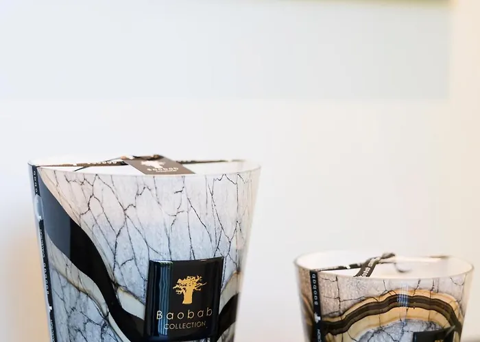 Luxurious 1000m2 With Garden And Pool * בריסל