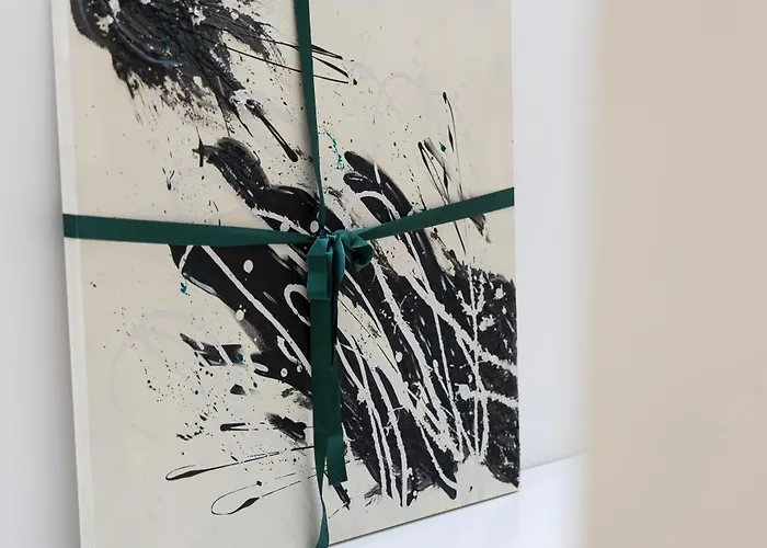 וילה Luxurious 1000m2 With Garden And Pool