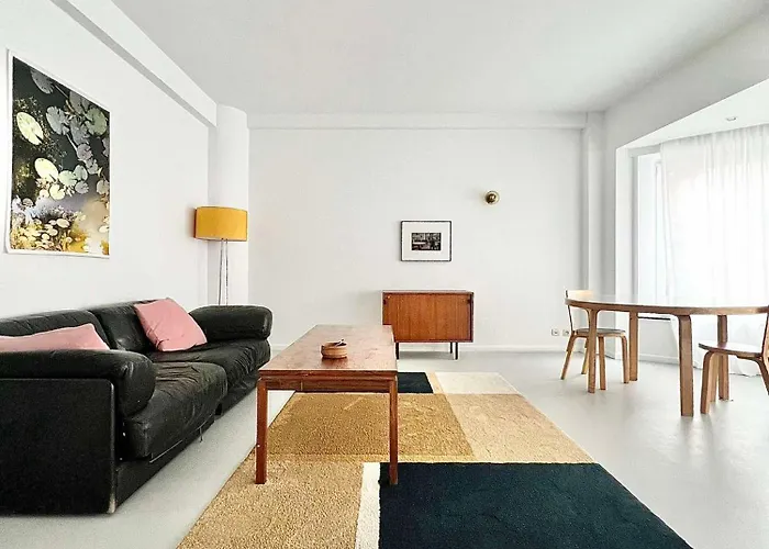 5 Min From Grand Place 1 Bedroom Apt Renovated! Appartement Brussel