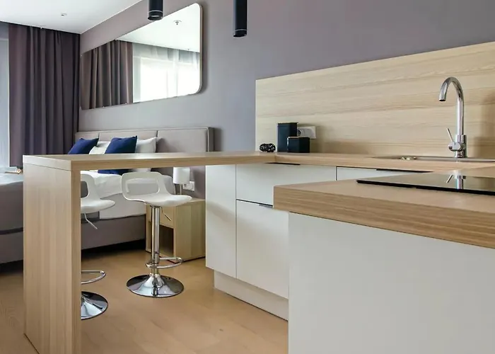 Chaussee De Wavre Family App's *