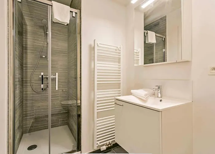 Appartement Two Bedroom With Amazing View In Center