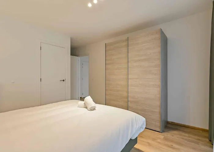 Appartement Two Bedroom With Amazing View In Center *