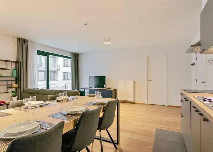 Two Bedroom With Amazing View In Center