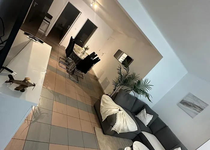 La Belle Etoile De * Brüssel