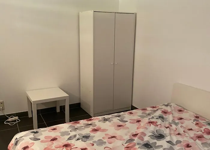 Fly Forest Rez Jardin Гостевой дом Брюссель