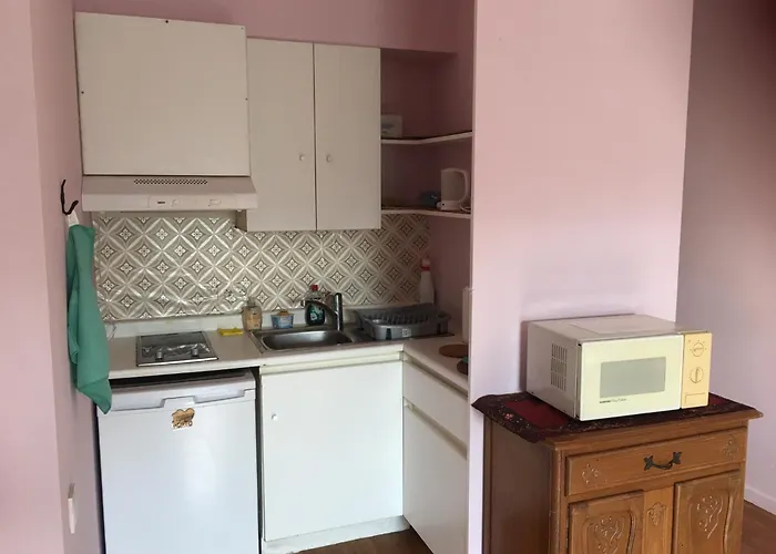 солнечная комфортная студия в андерлехт с лифтом Apartamento *