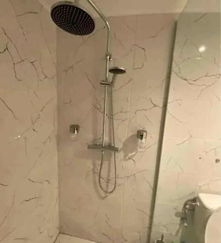 Apartment Superbe Full Equipe Avec Cour Exterieur *