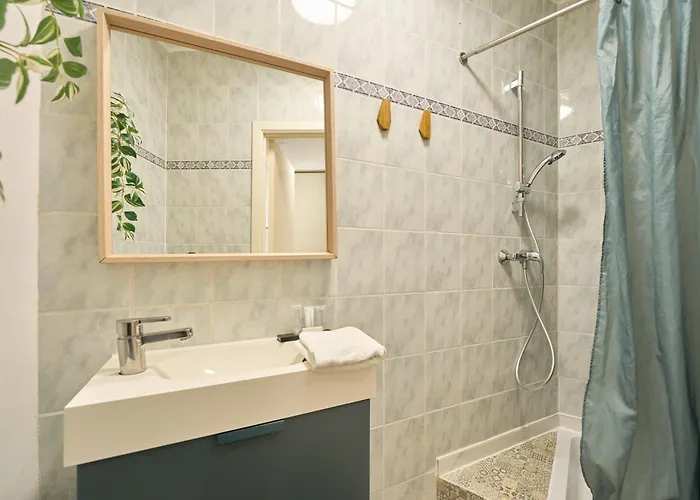 Compact & Stylish In