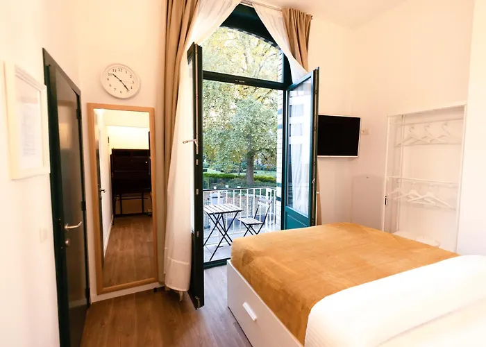 Gotha Apartahotel 4*