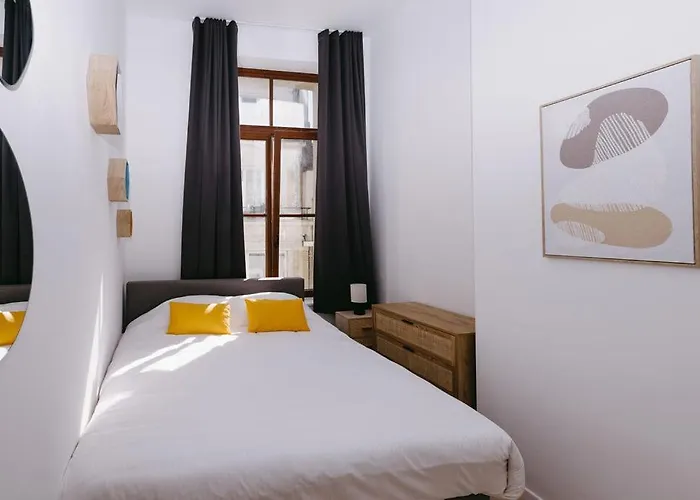 Grand Place 22 Aparthotel 3*