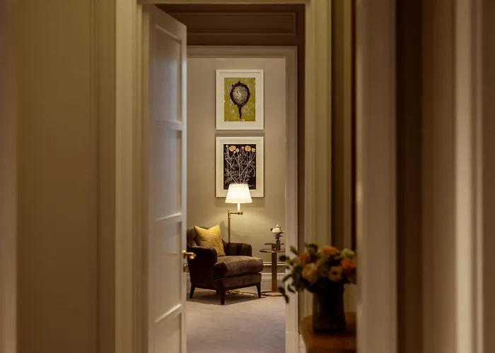 Corinthia Grand Astoria 5*