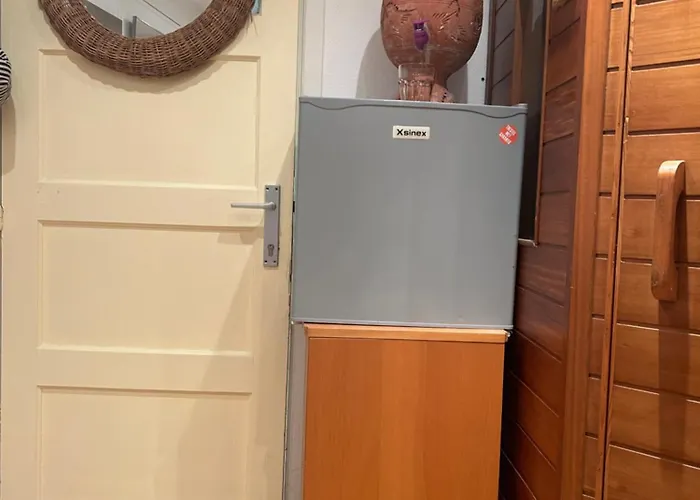 Tropical Bed & Breakfast *