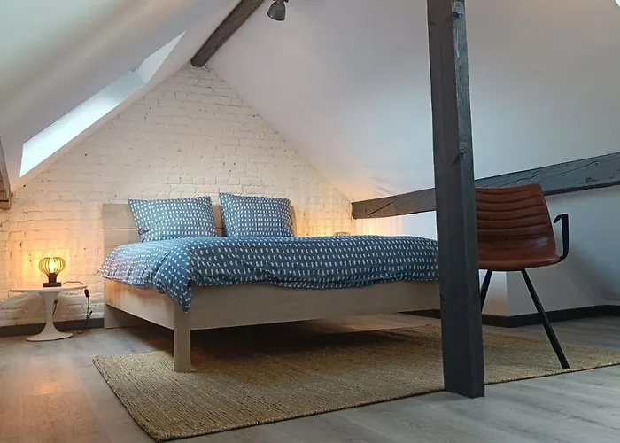 Lejlighed Modern Triplex 140m2 - 4 Bedrooms, 1 Living & 2 Bathrooms - 8 People In