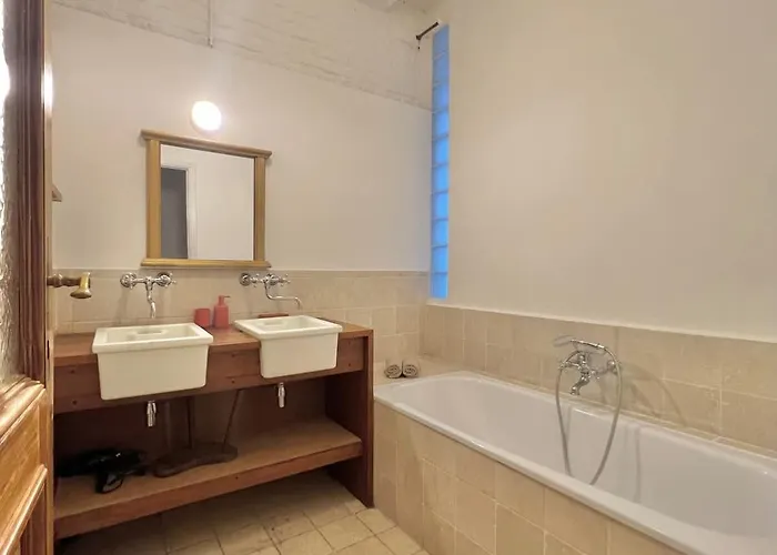 Etonnante Maison Au Style Unique A Bruxelles! *