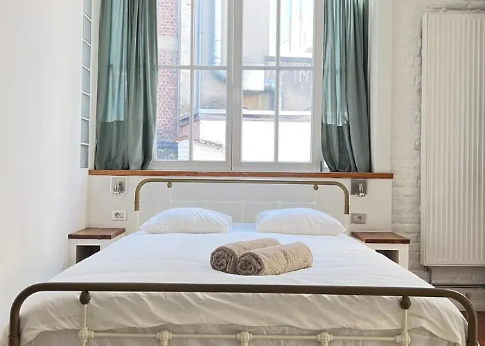 Etonnante Maison Au Style Unique A Bruxelles!