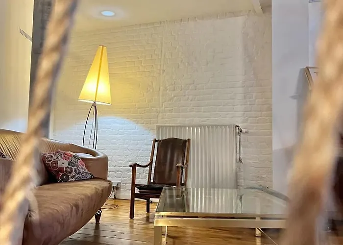 Etonnante Maison Au Style Unique A Bruxelles!