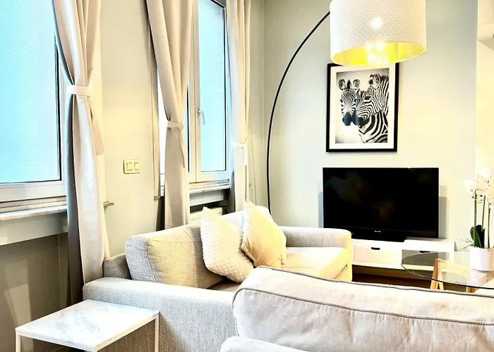 Beautiful 2 Bedroom Familiar Luxury Apartman Brüsszel