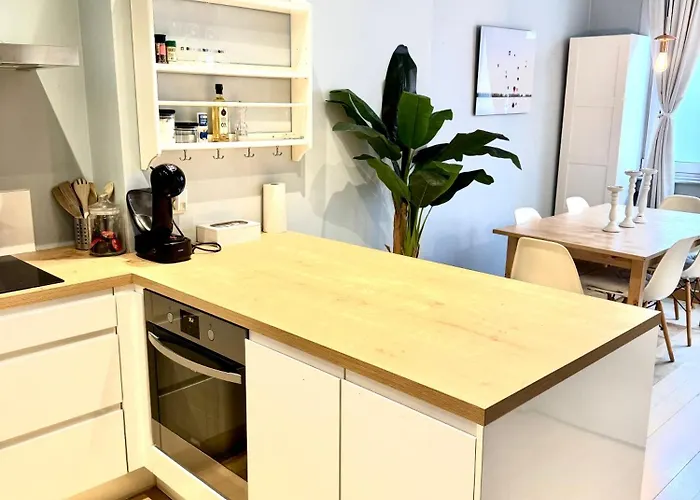 Beautiful 2 Bedroom Familiar Luxury * Brüssel