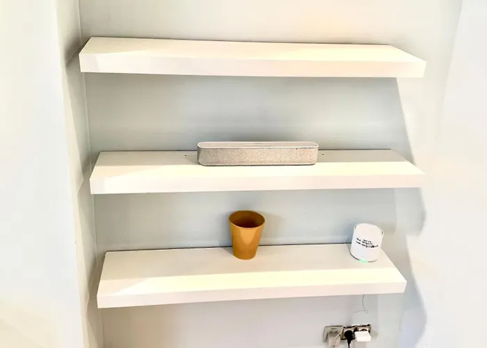 Beautiful 2 Bedroom Familiar Luxury *