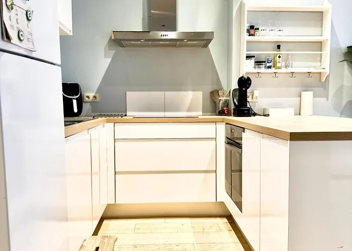 Beautiful 2 Bedroom Familiar Luxury Brüsszel